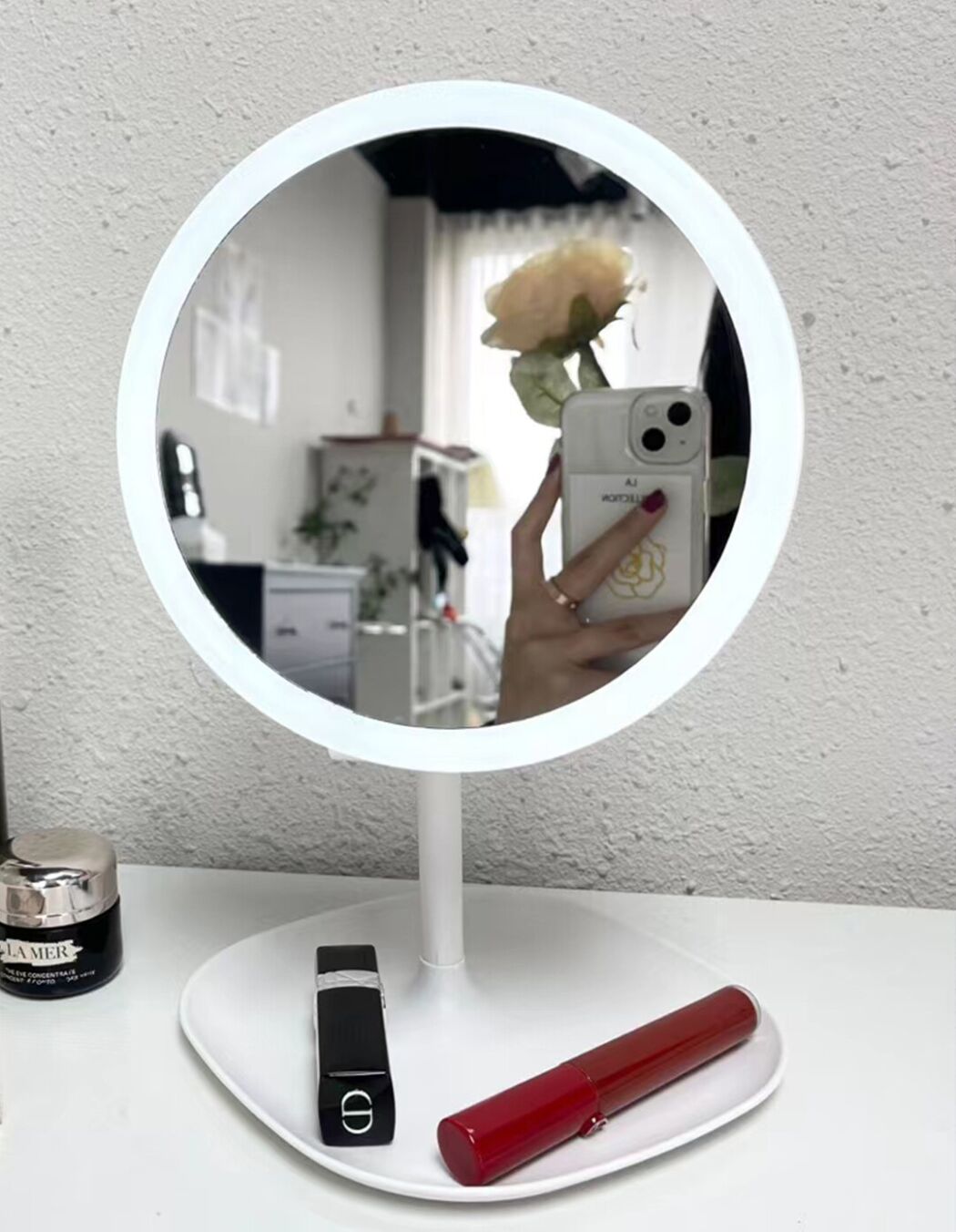 Espejo redondo Eclipse iluminado con luz LED de The Cool House — Singular
